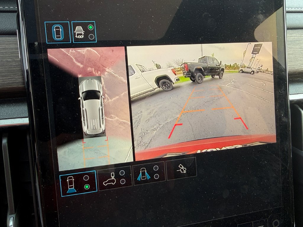 Used 2025 GMC Acadia Denali w/ LPO, Floor Liner Package AWD/4WD image 28