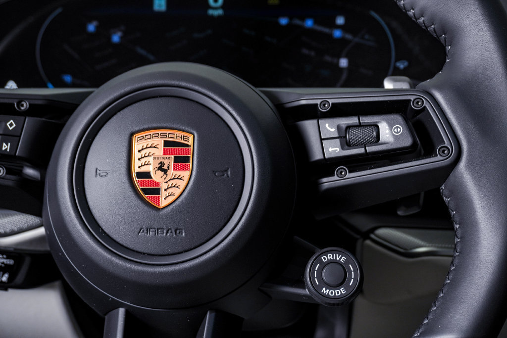 New 2026 Porsche Cayenne GTS AWD/4WD image 19