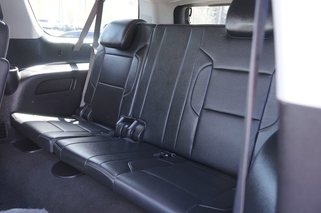 Used 2018 Chevrolet Suburban Premier AWD/4WD image 21