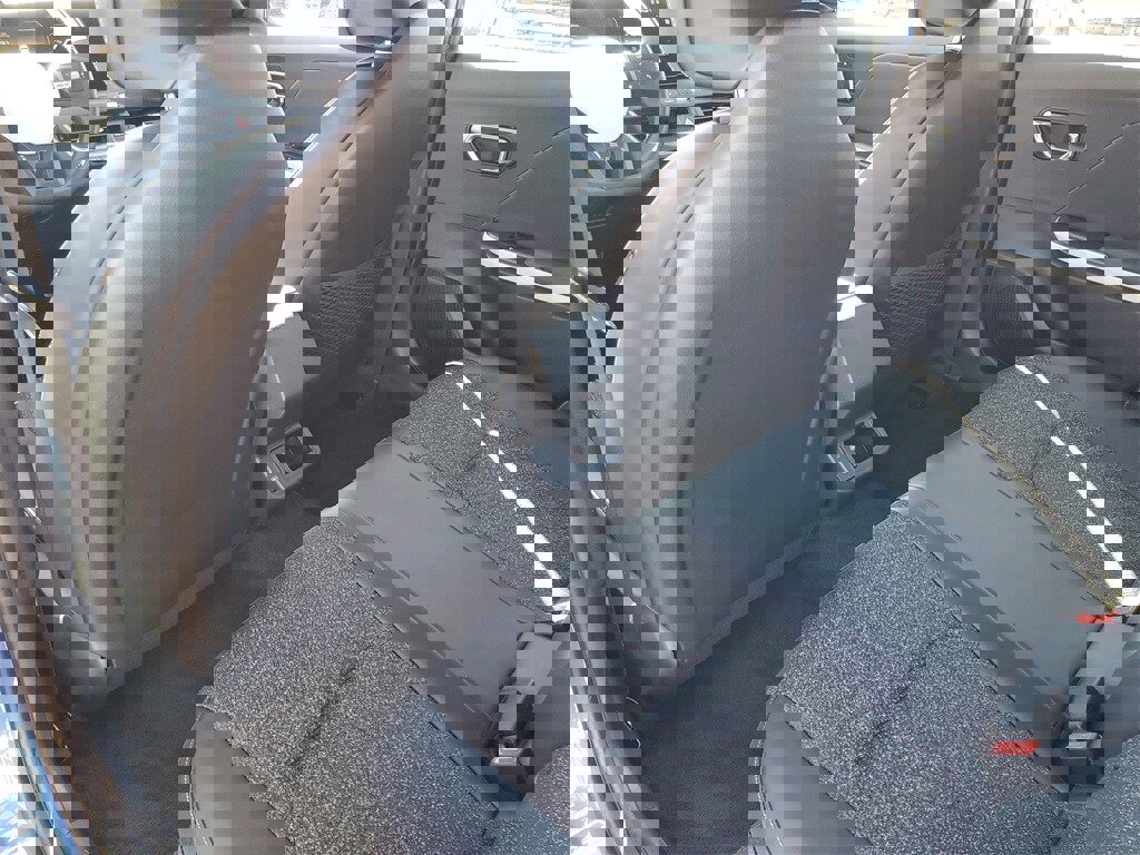 New 2025 Kia K4 GT-Line image 23