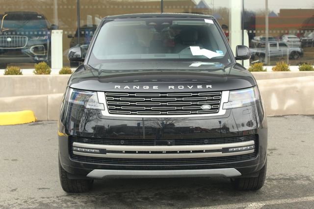 New 2026 Land Rover Range Rover SE image 8