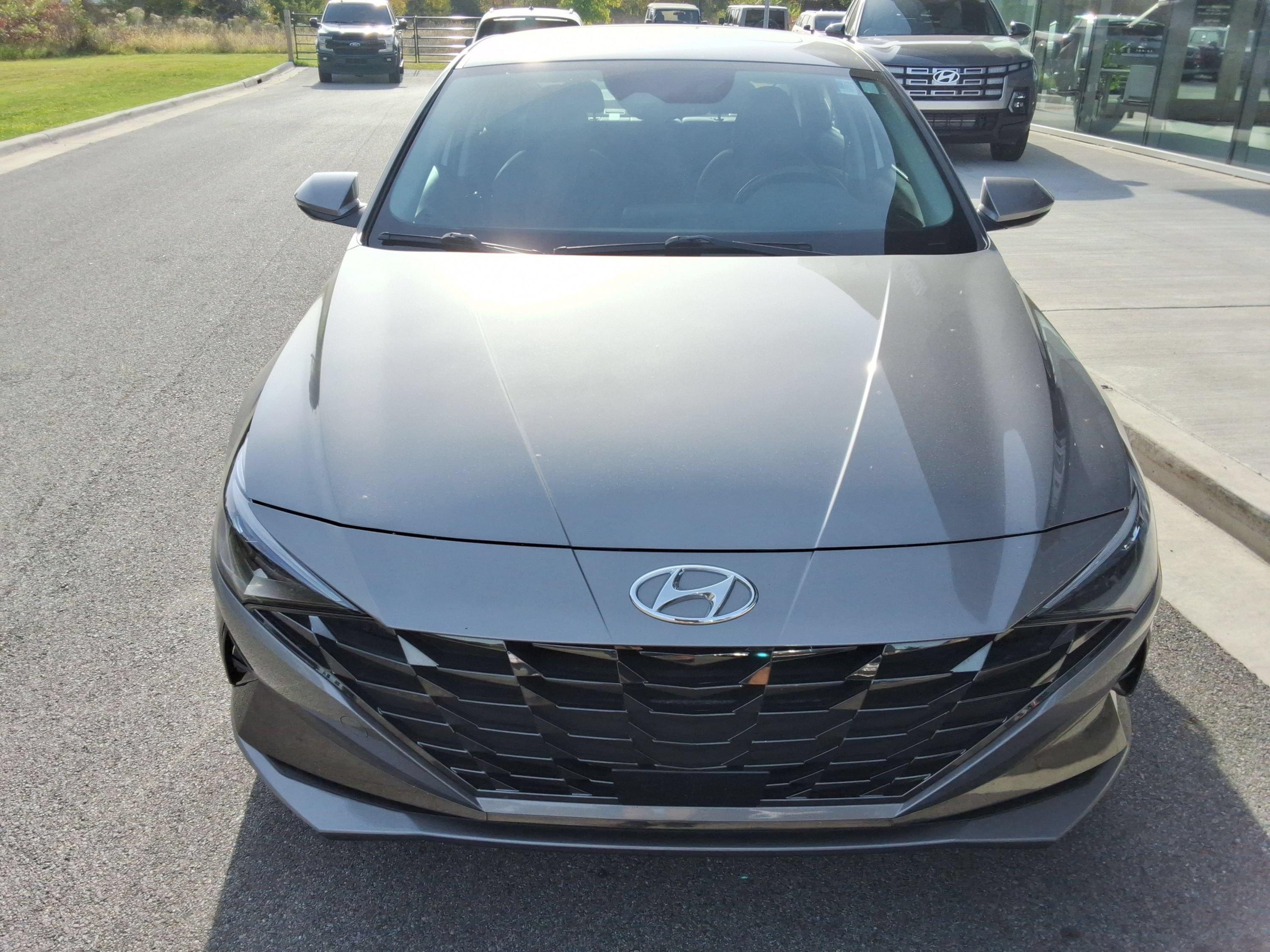 Used 2023 Hyundai Elantra Limited FWD image 18