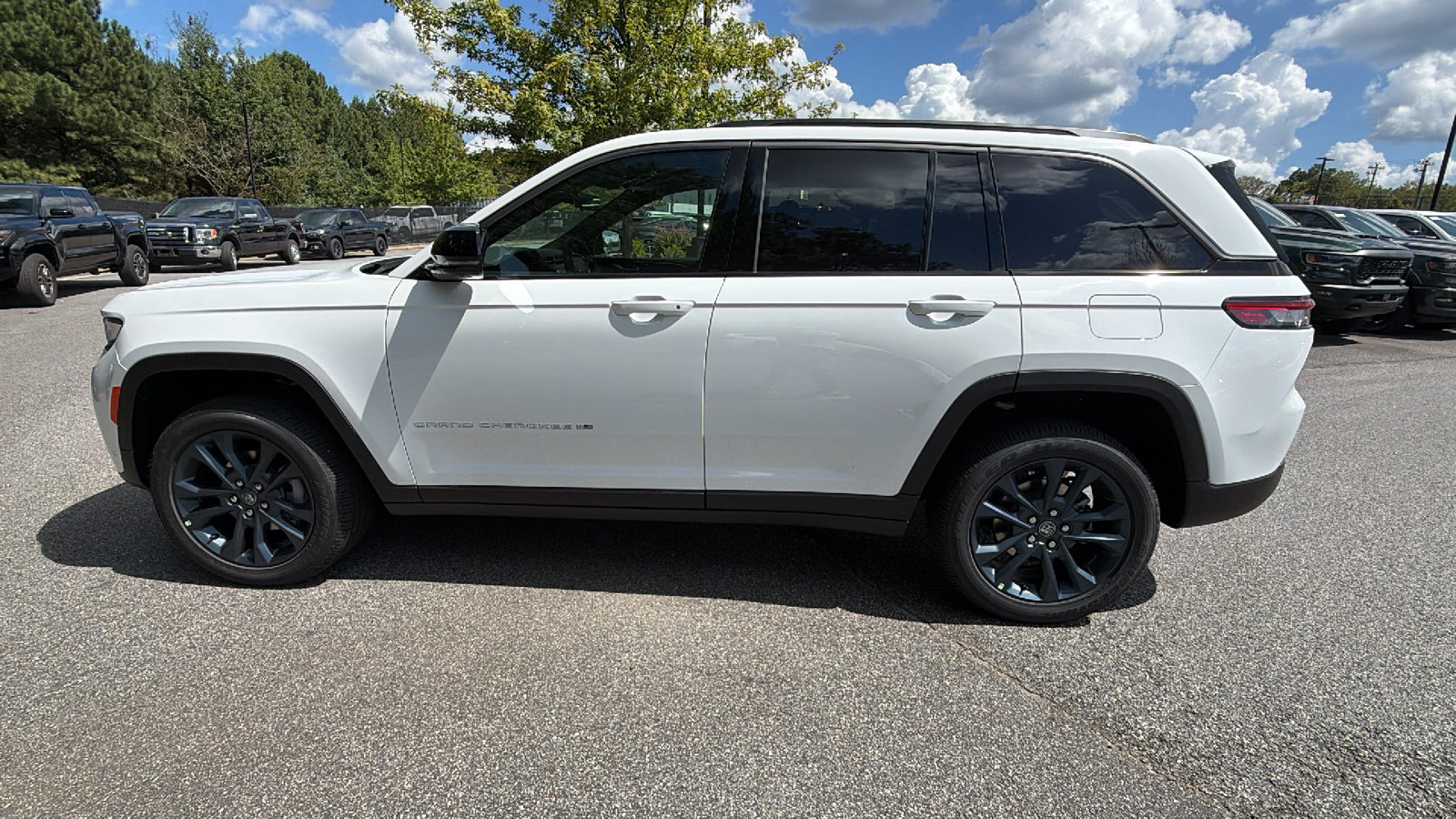 New 2026 Jeep Grand Cherokee Limited AWD/4WD image 11