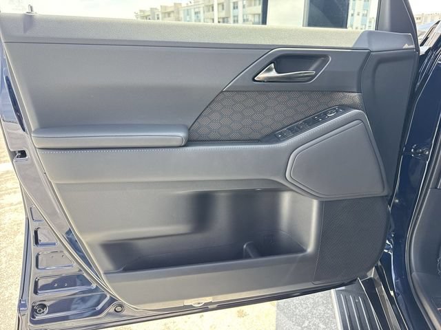 Certified 2025 Lexus GX 550 w/ Cold Area Package AWD/4WD image 13