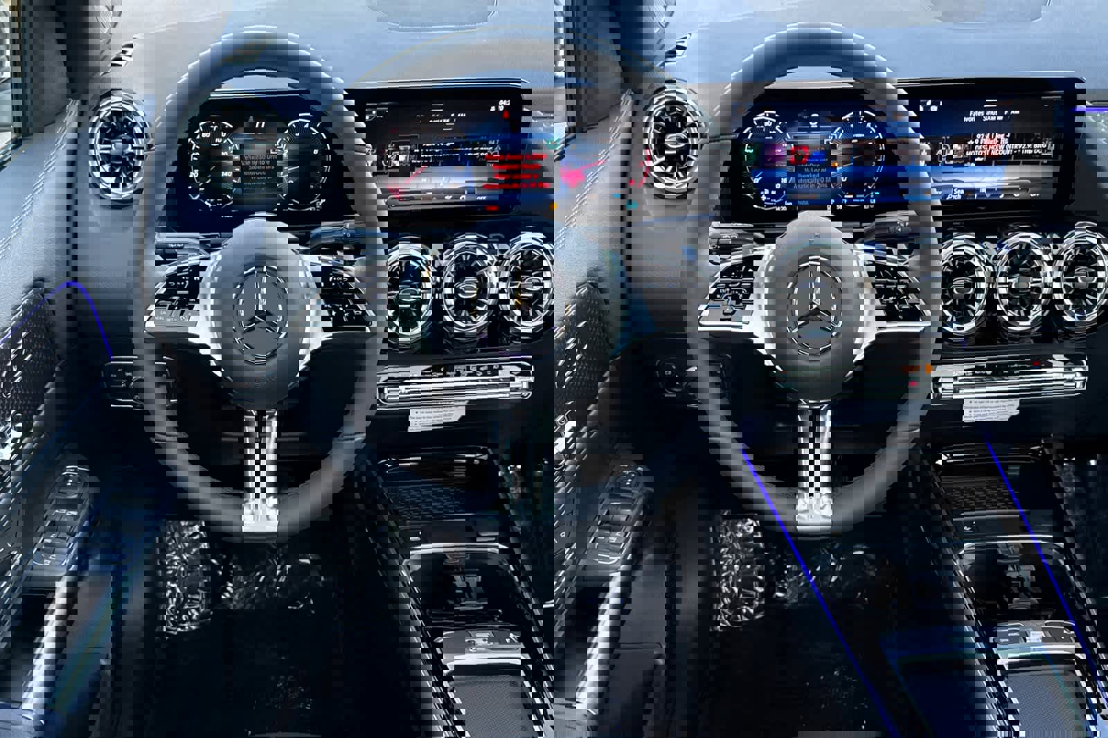 New 2026 Mercedes-Benz GLA 250 4MATIC image 13