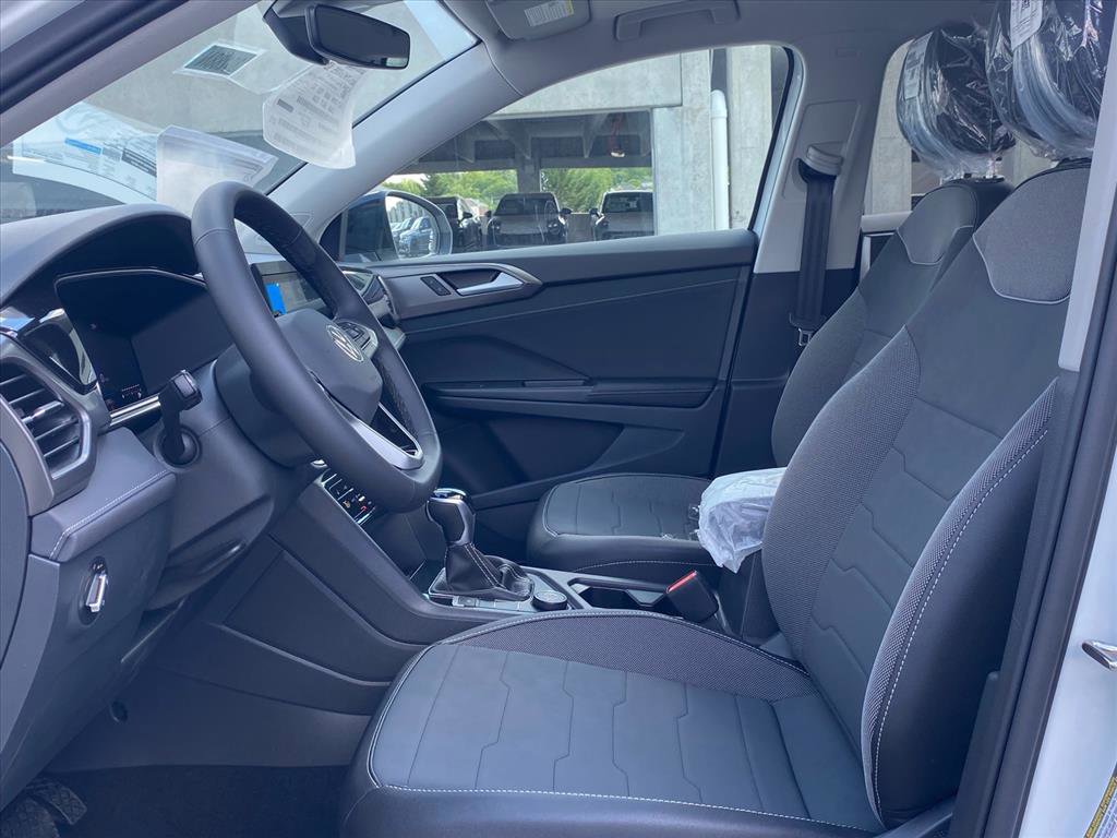 New 2026 Volkswagen Taos SE AWD/4WD image 6