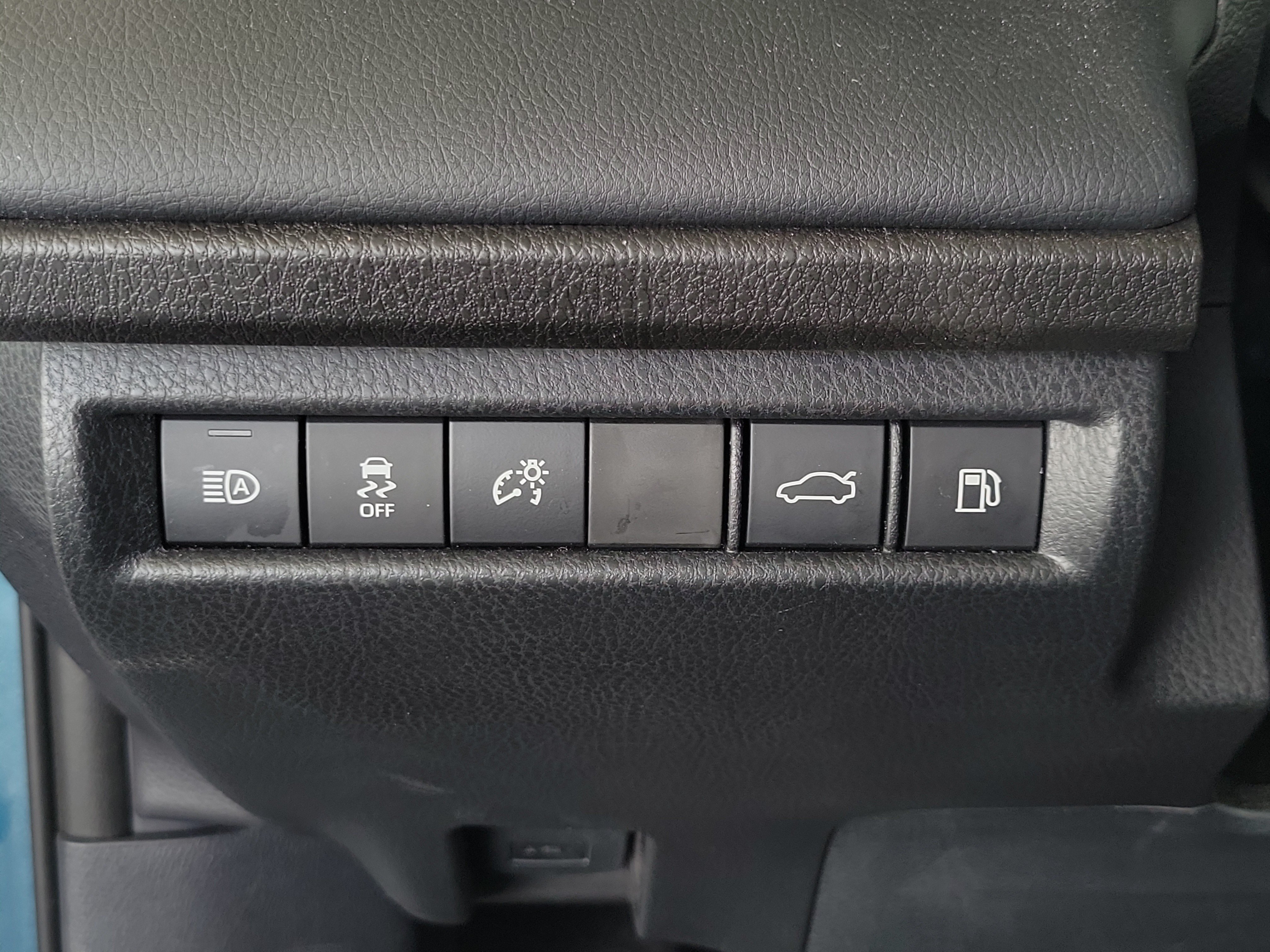 Used 2026 Toyota Camry XSE FWD image 21