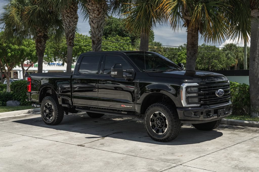 Used 2025 Ford F250 Platinum w/ Tremor Off-Road Package AWD/4WD image 11