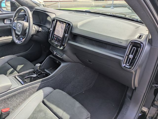 Certified 2023 Volvo XC40 Recharge Plus image 30