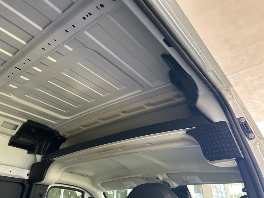 Used 2025 RAM ProMaster 2500 w/ Convenience Group FWD image 29