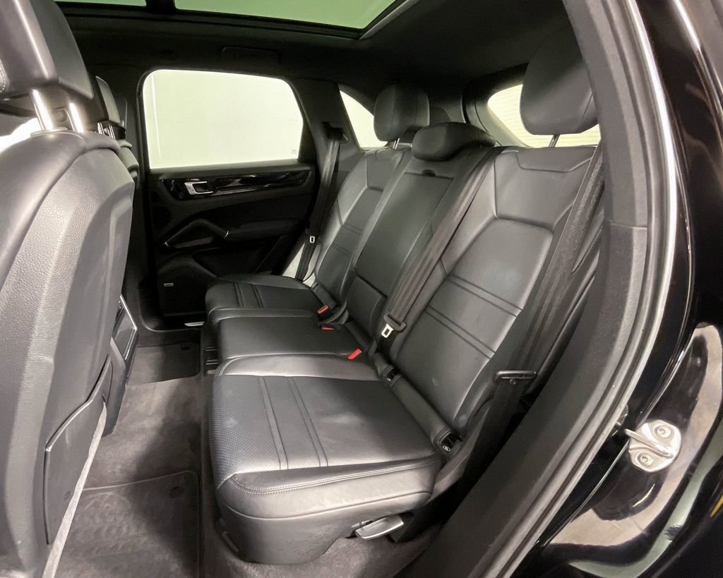 Used 2019 Porsche Cayenne AWD/4WD image 27