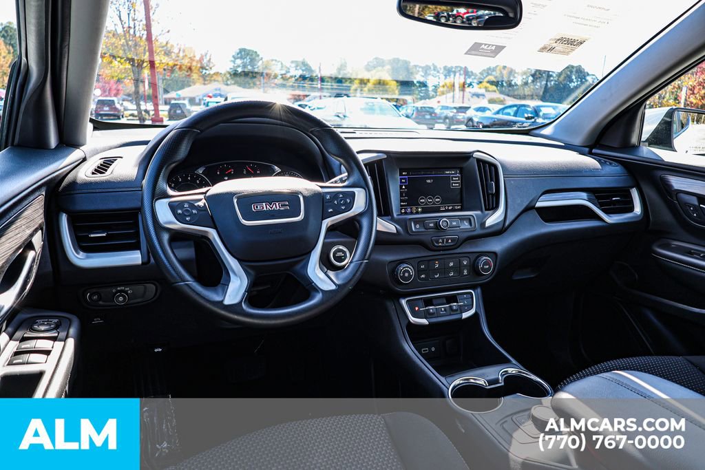 Used 2024 GMC Terrain SLE image 29