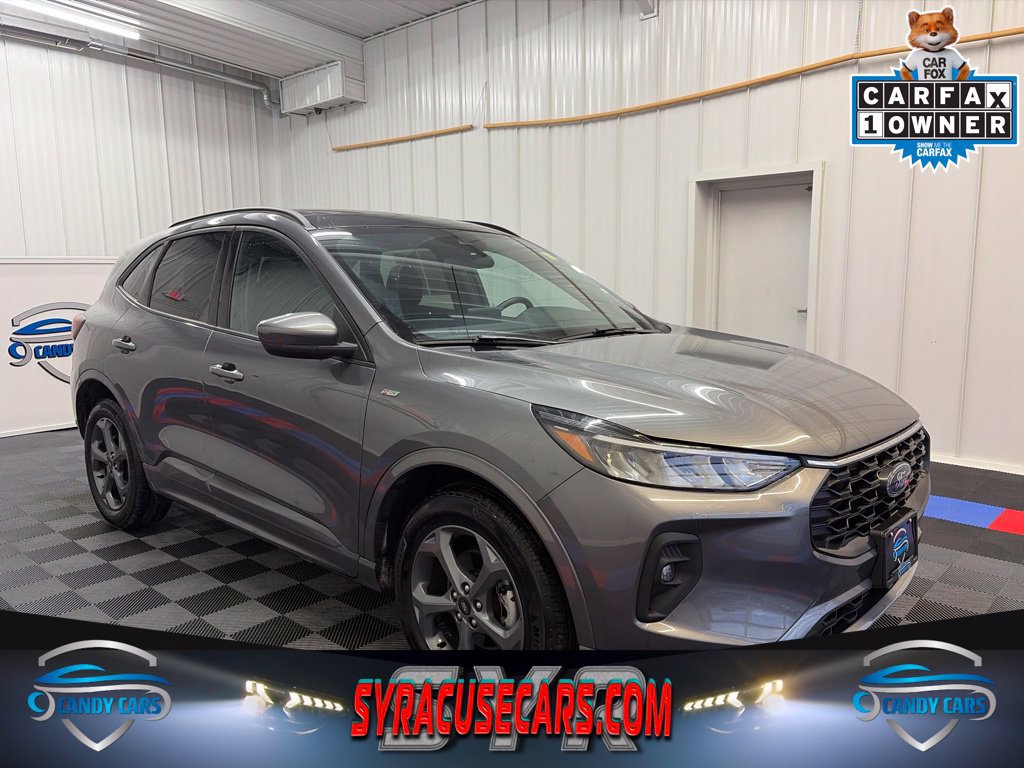 Used 2023 Ford Escape ST-Line Select AWD/4WD image 1