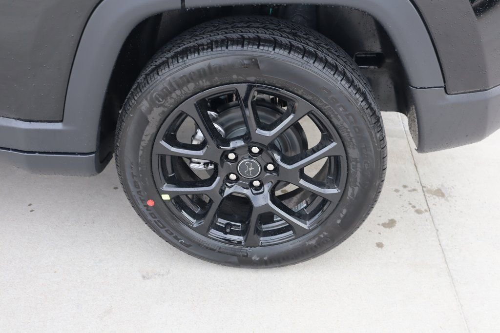New 2026 Jeep Compass Latitude AWD/4WD image 18