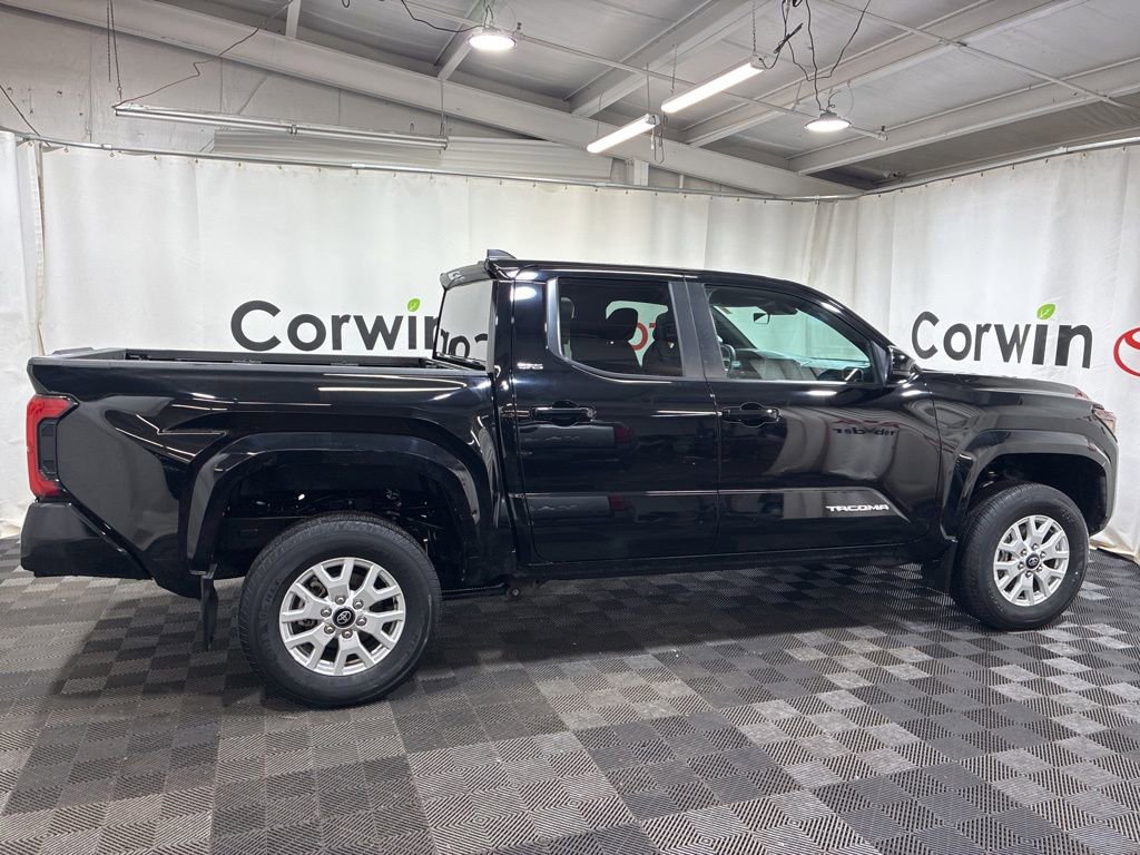 Used 2024 Toyota Tacoma SR5 AWD/4WD image 10