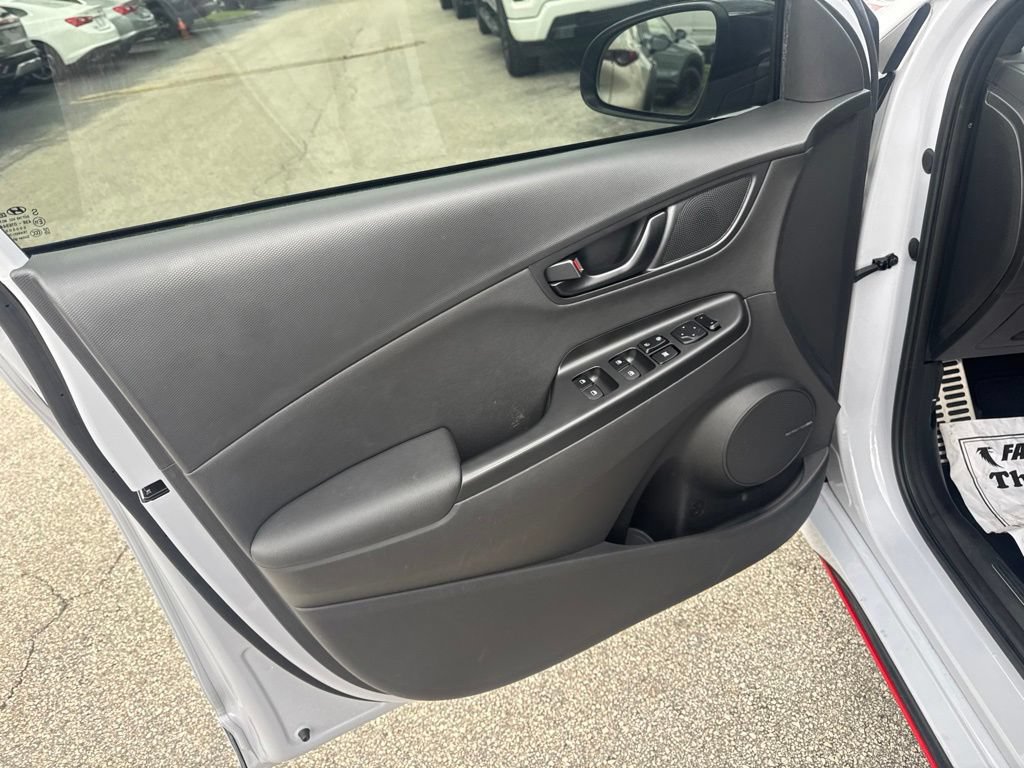 Used 2022 Hyundai Kona N FWD image 6