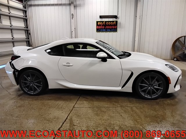 Used 2024 Subaru BRZ Limited RWD image 5