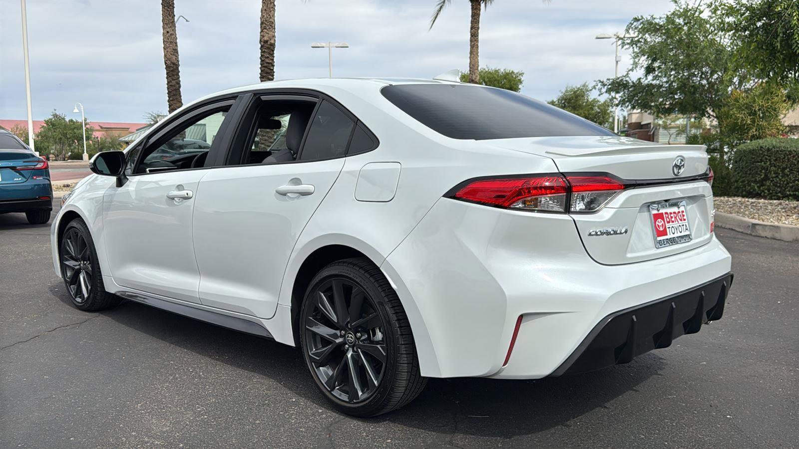 Certified 2025 Toyota Corolla SE w/ Convenience Package image 4