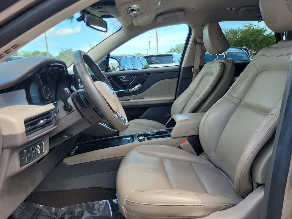 Certified 2021 Lincoln Corsair FWD image 11