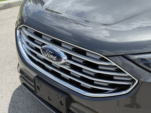 Used 2019 Ford Edge SEL w/ Equipment Group 201A FWD image 6