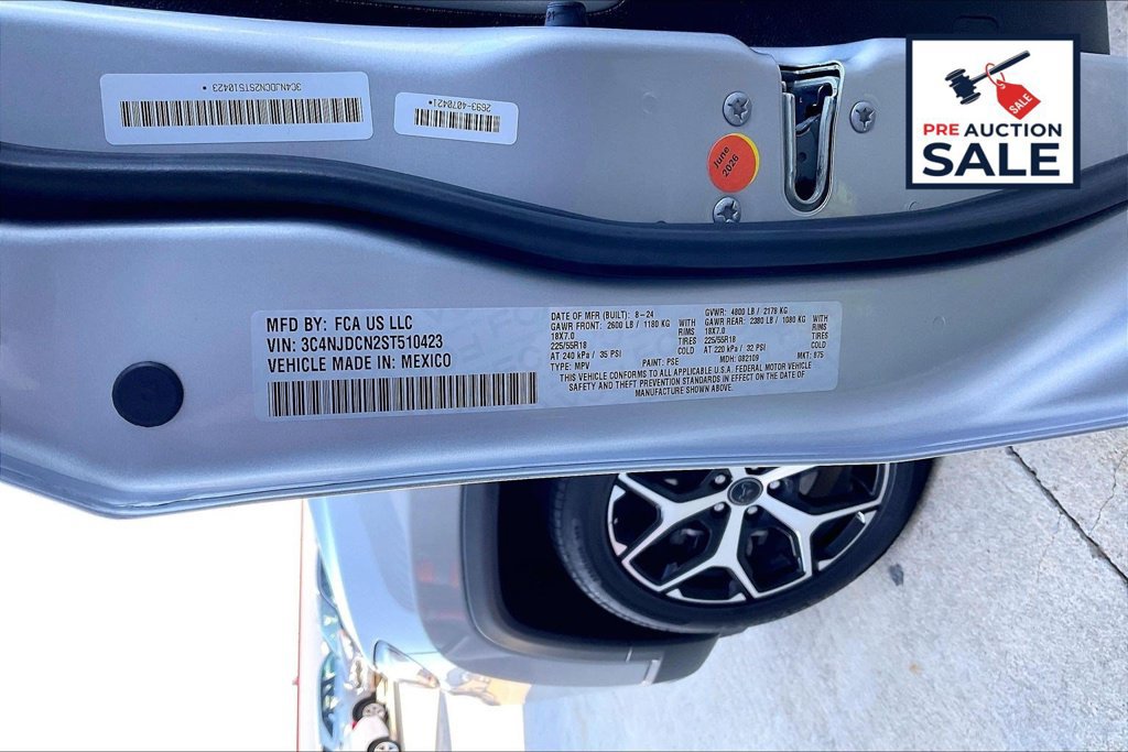 Used 2025 Jeep Compass Limited AWD/4WD image 34