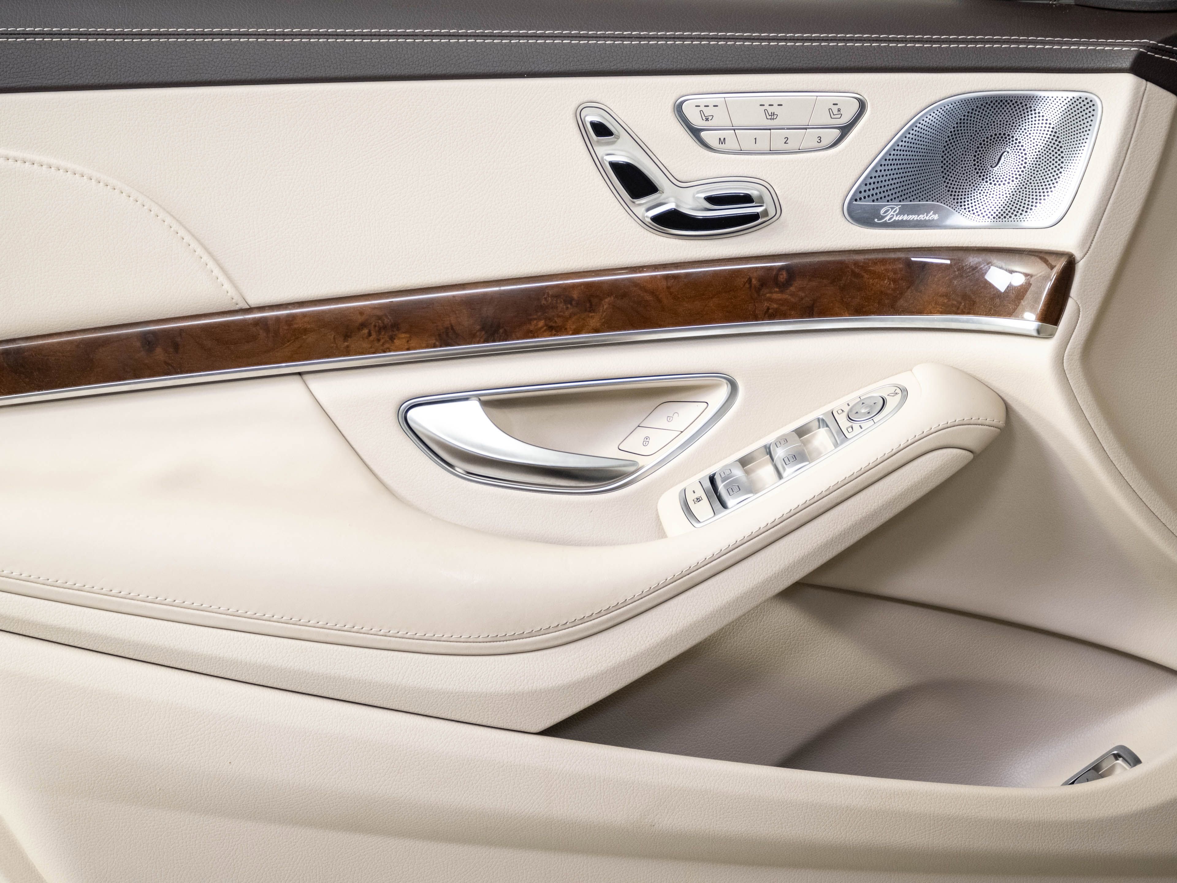 Used 2016 Mercedes-Benz S 550 Sedan image 6
