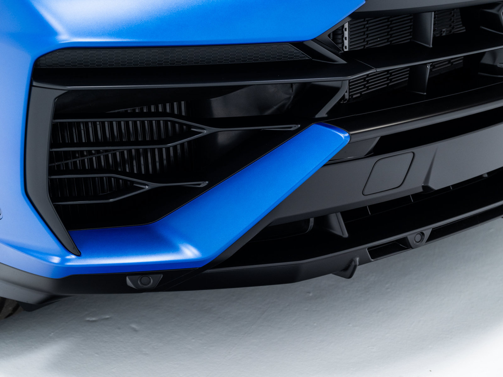 Used 2025 Lamborghini Urus SE AWD/4WD image 35