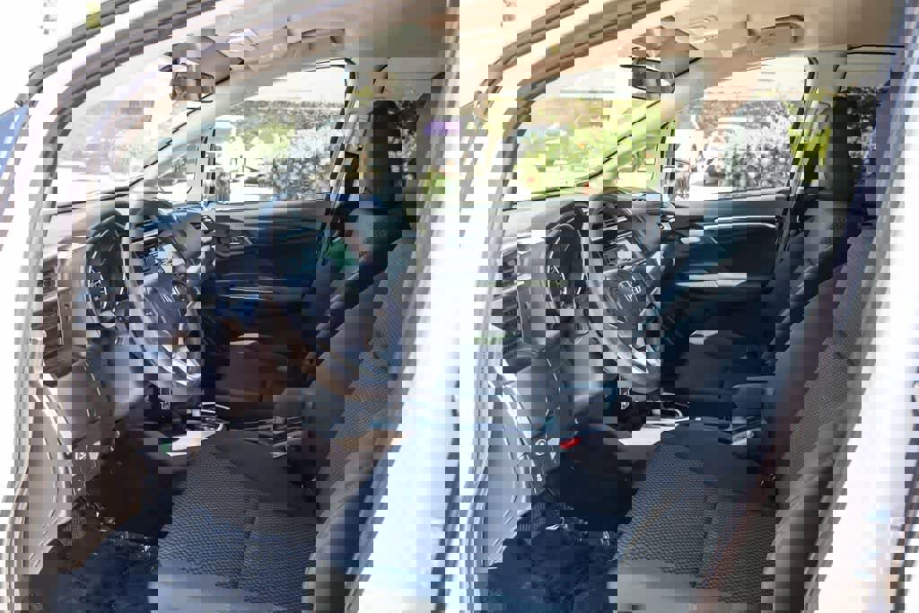 Used 2020 Honda Fit LX image 16