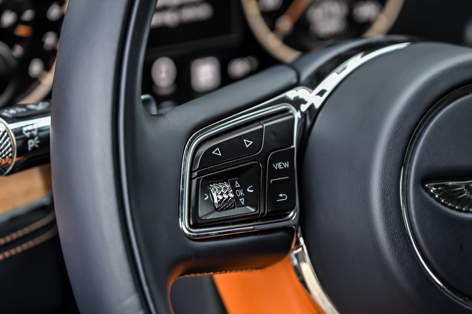 Certified 2023 Bentley Flying Spur Plug-In Hybrid AWD/4WD image 27