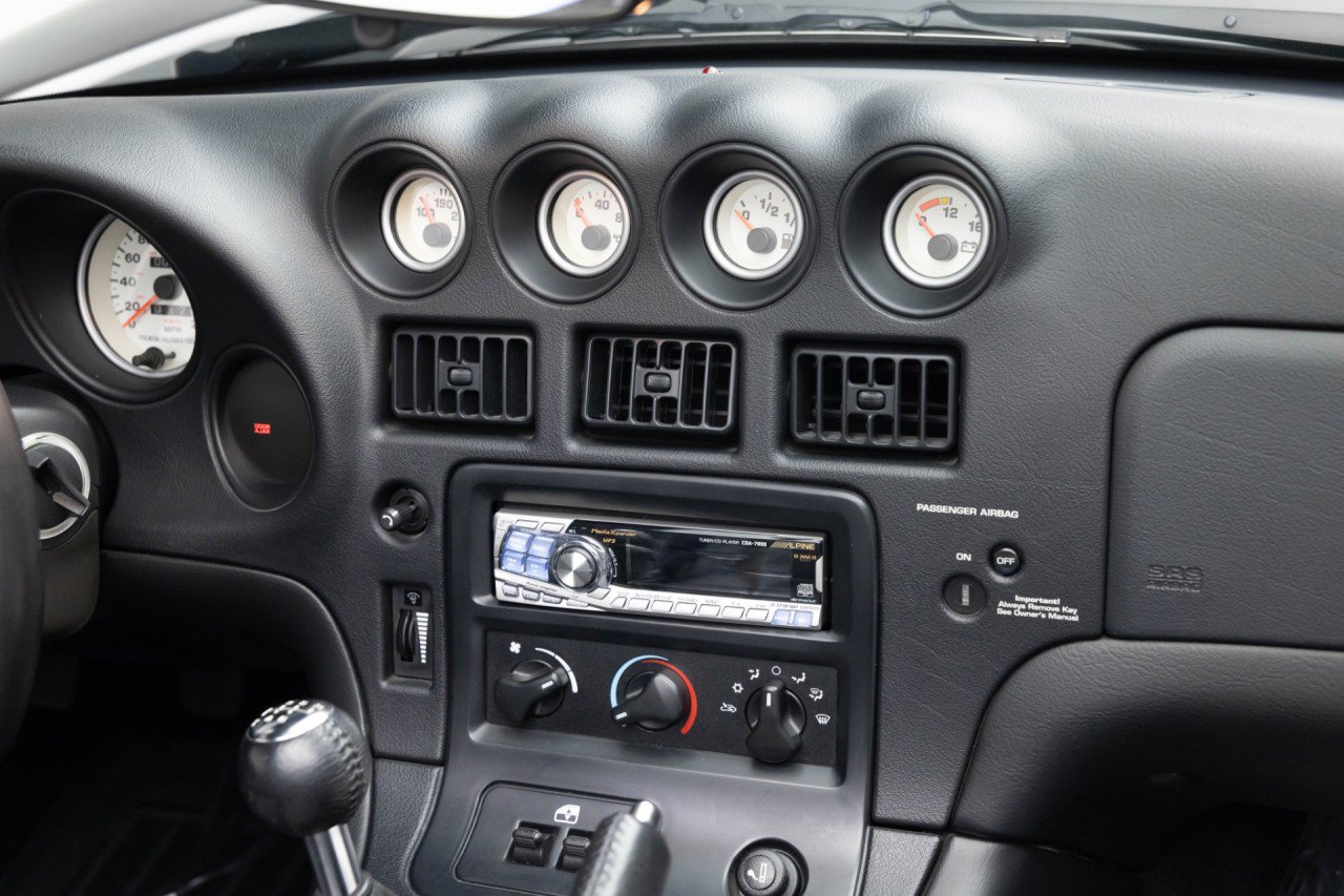 Used 2002 Dodge Viper RT/10 RWD image 16