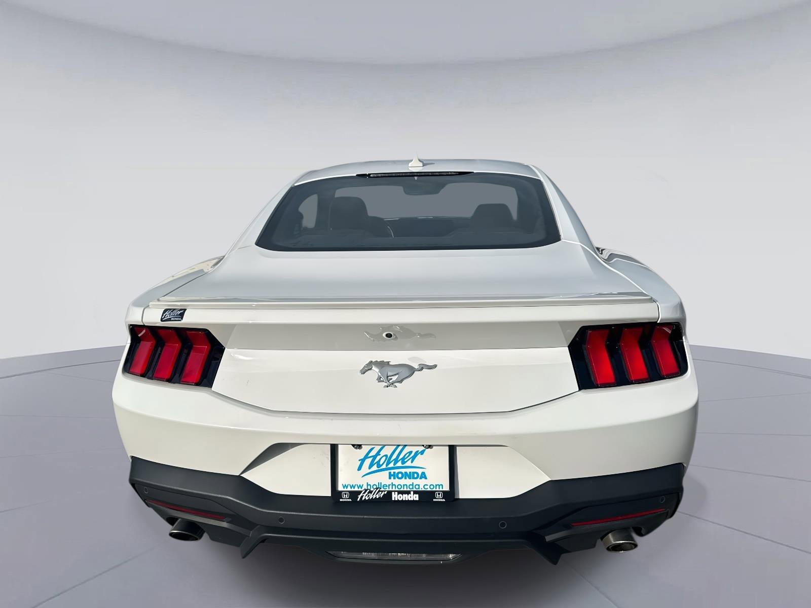 Used 2024 Ford Mustang Premium image 6
