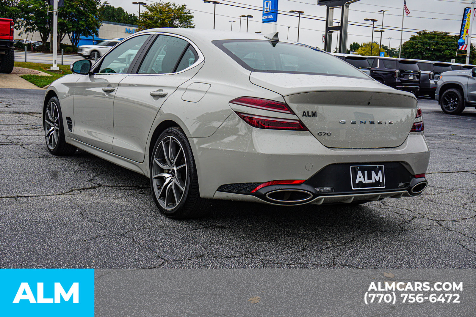 Used 2025 Genesis G70 2.5T RWD image 7