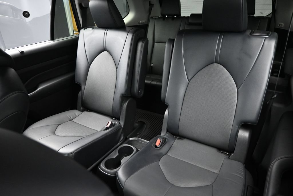 Used 2024 Toyota Grand Highlander AWD image 18