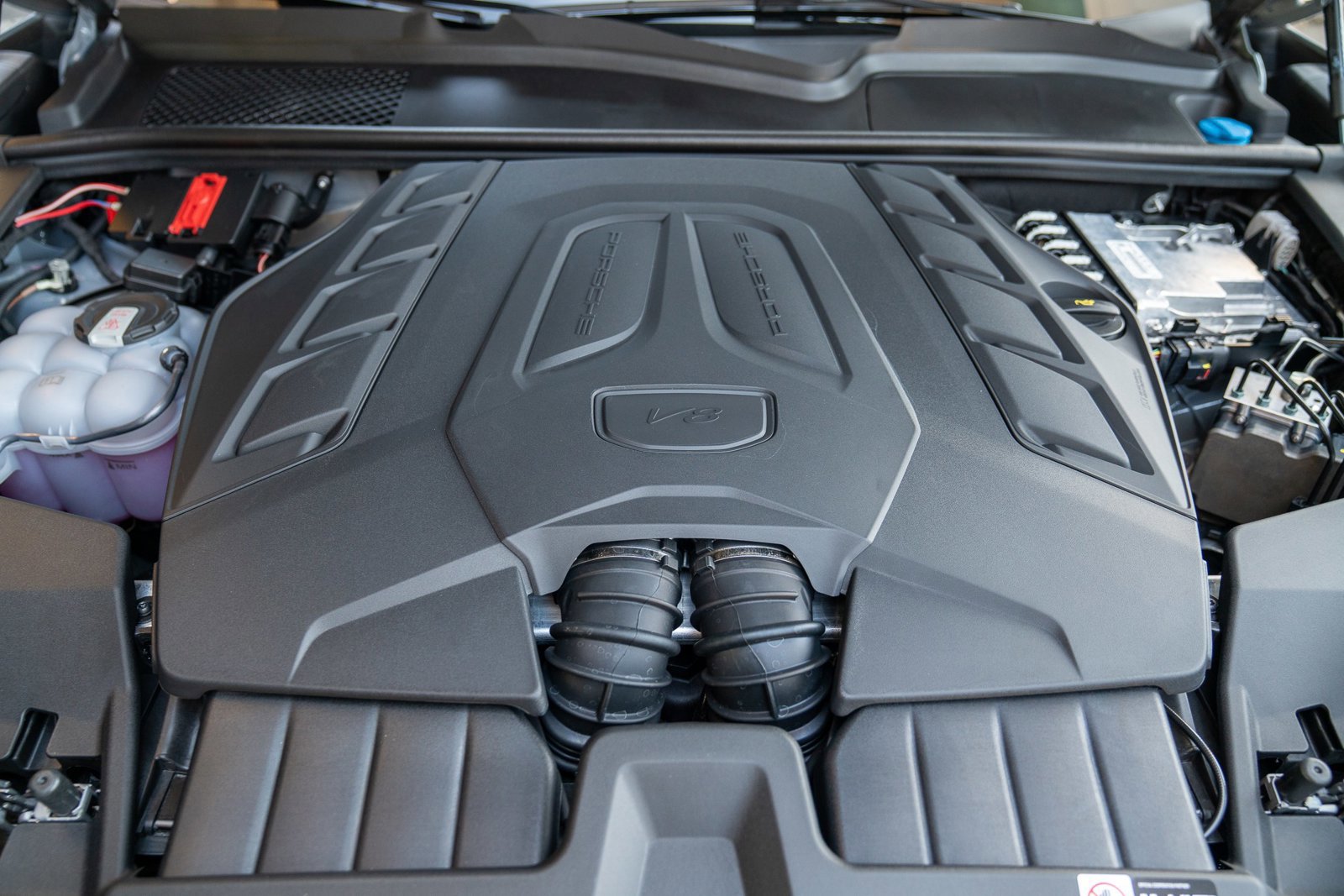 New 2026 Porsche Cayenne S image 29