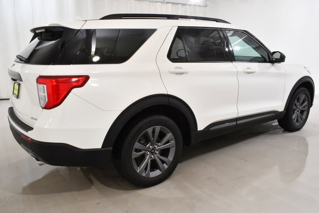 Used 2023 Ford Explorer XLT w/ Equipment Group 202A image 11