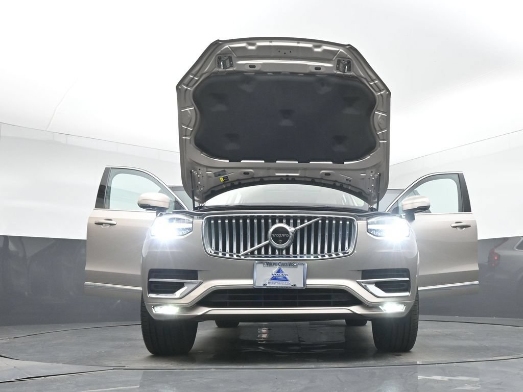 Used 2024 Volvo XC90 B6 Plus w/ Protection Package Premier AWD/4WD image 54