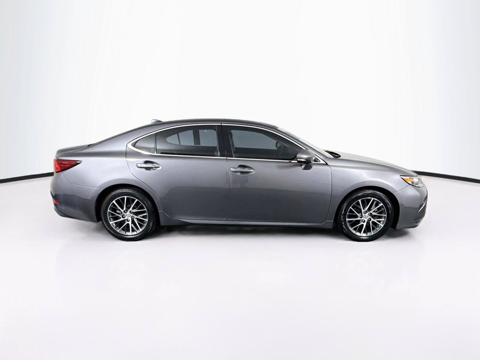 Used 2017 Lexus ES 350 w/ Luxury Package FWD image 11