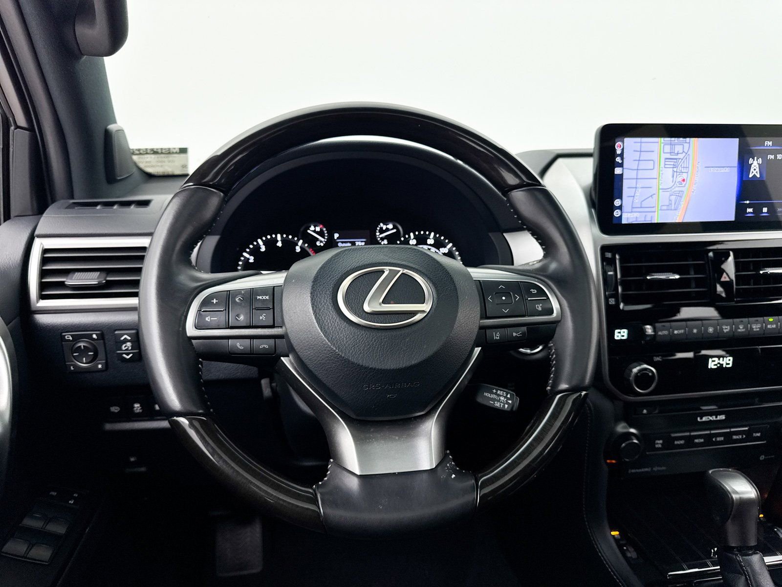 Used 2023 Lexus GX 460 Premium w/ Premium Package image 31