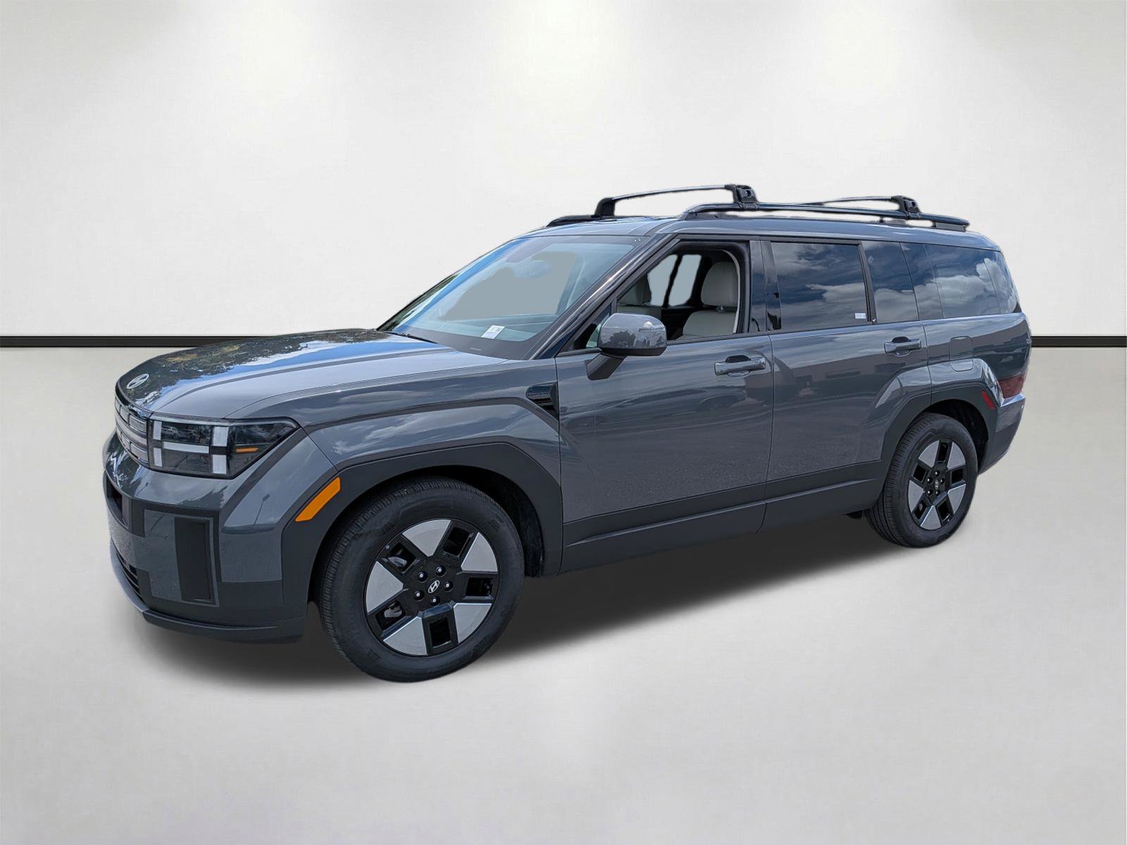 Used 2025 Hyundai Santa Fe SEL FWD image 8
