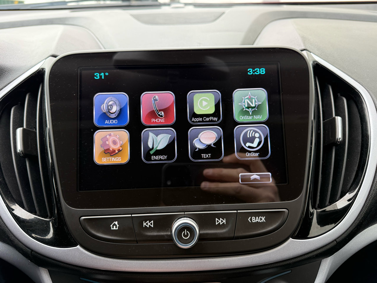 Used 2017 Chevrolet Volt LT w/ Comfort Package image 25