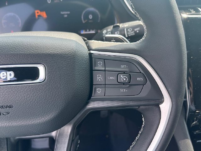 New 2025 Jeep Grand Cherokee L Altitude AWD/4WD image 24