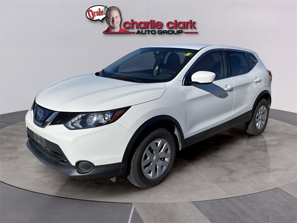 Used 2018 Nissan Rogue Sport S image 1