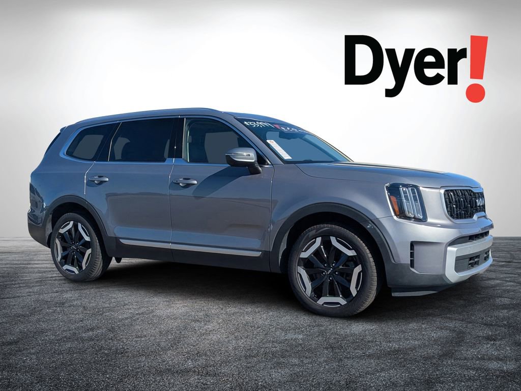 Used 2024 Kia Telluride EX w/ EX Captain's Chair Package