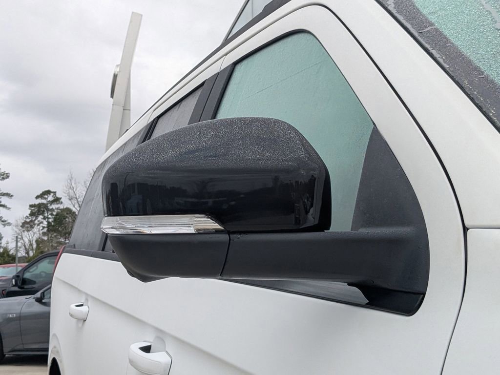 New 2026 Ford Expedition Max Platinum image 10