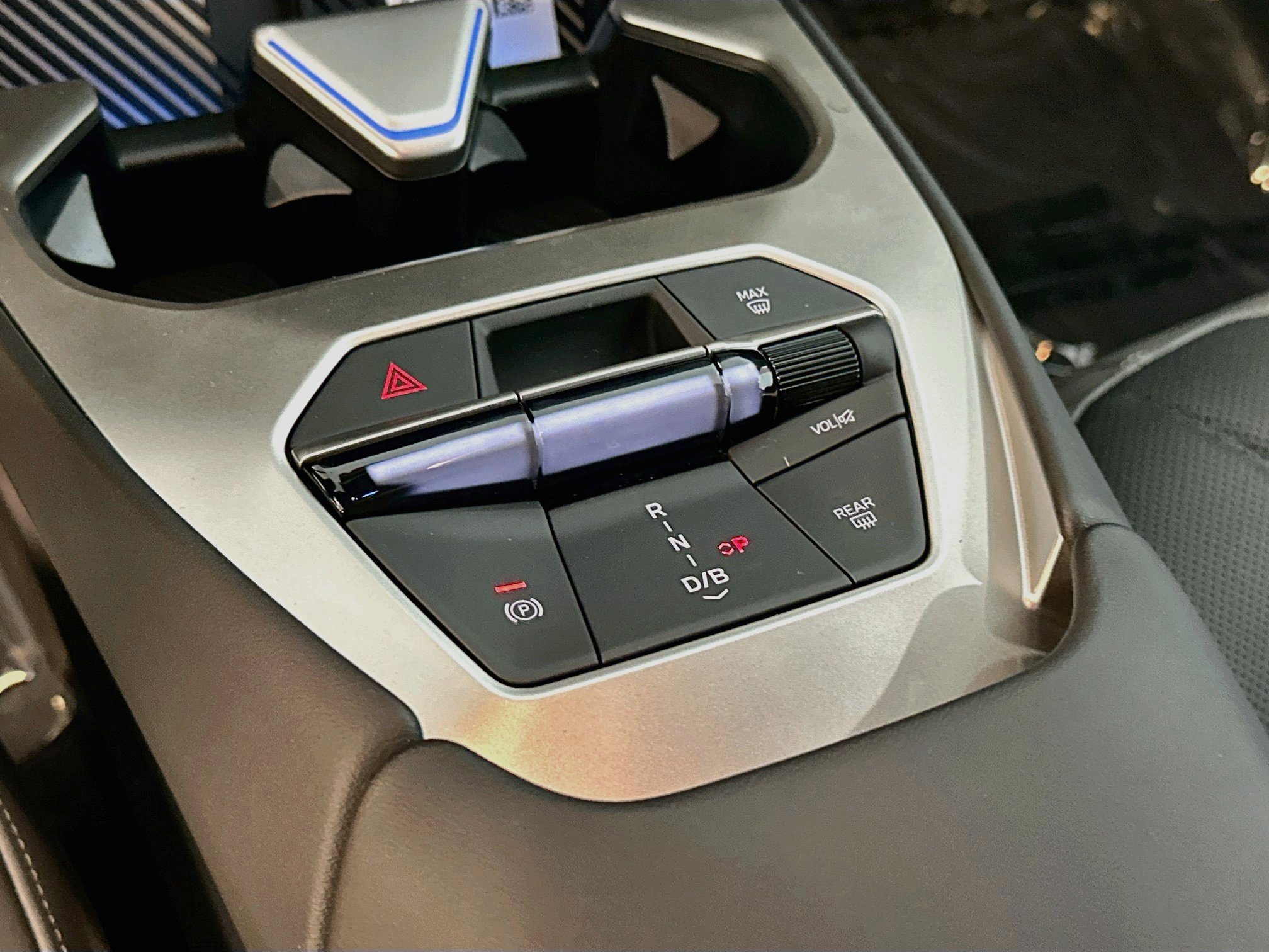 New 2027 BMW iX3 50 xDrive AWD/4WD image 13