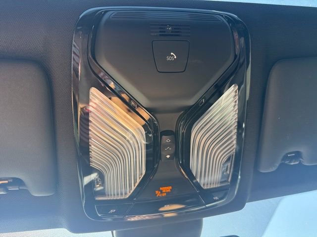 Used 2025 BMW 330i xDrive Sedan AWD/4WD image 24