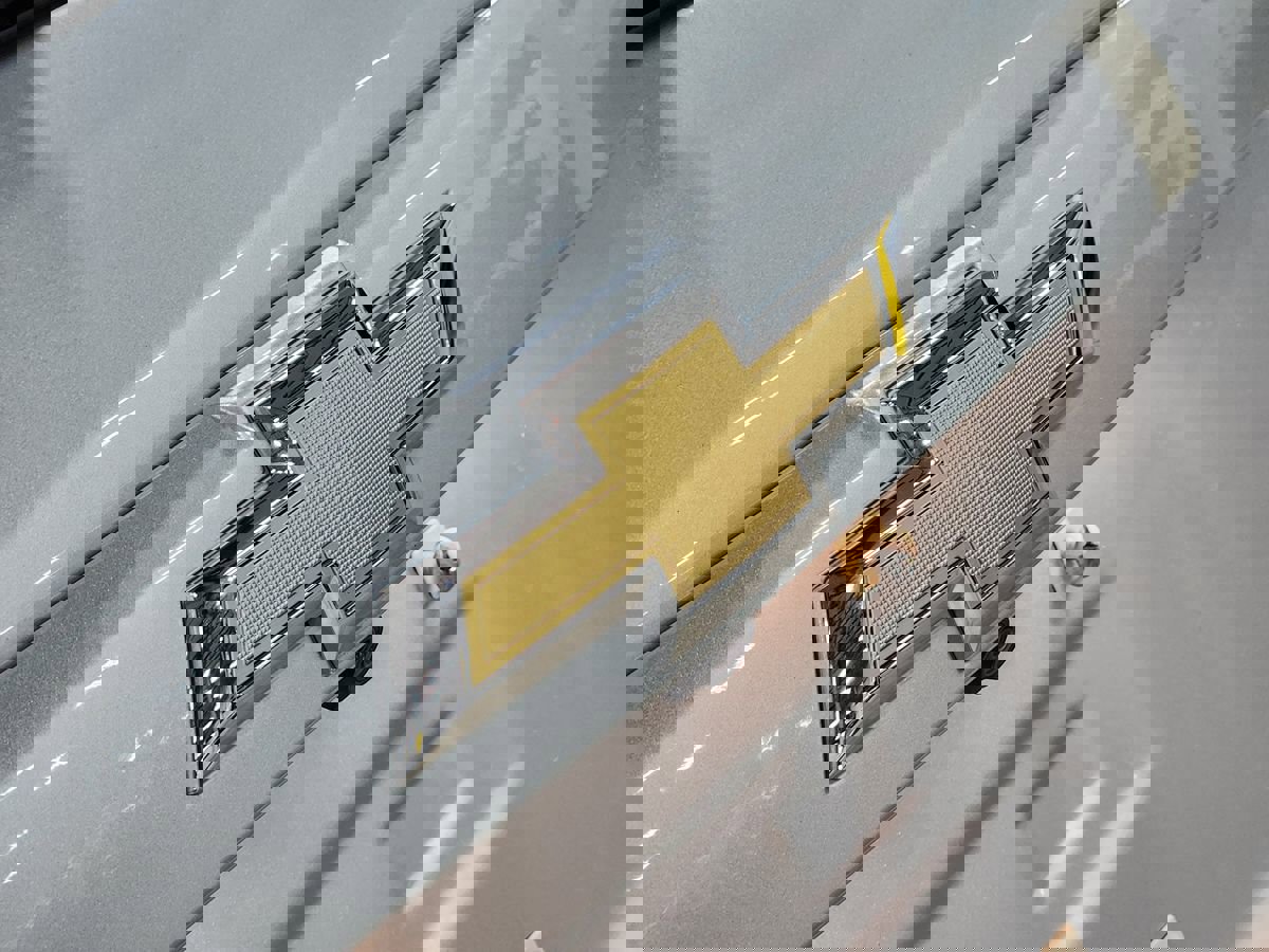 Used 2022 Chevrolet Trax LS w/ Tint and Cruise Package image 25