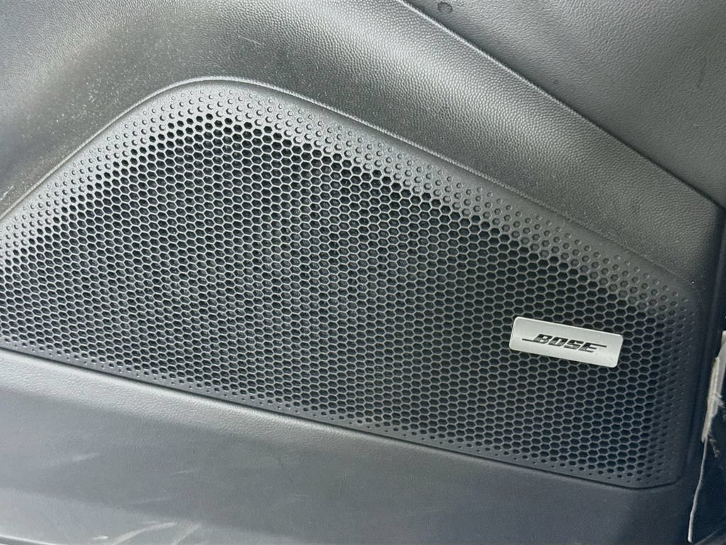 Certified 2025 Porsche Macan Electric RWD image 24