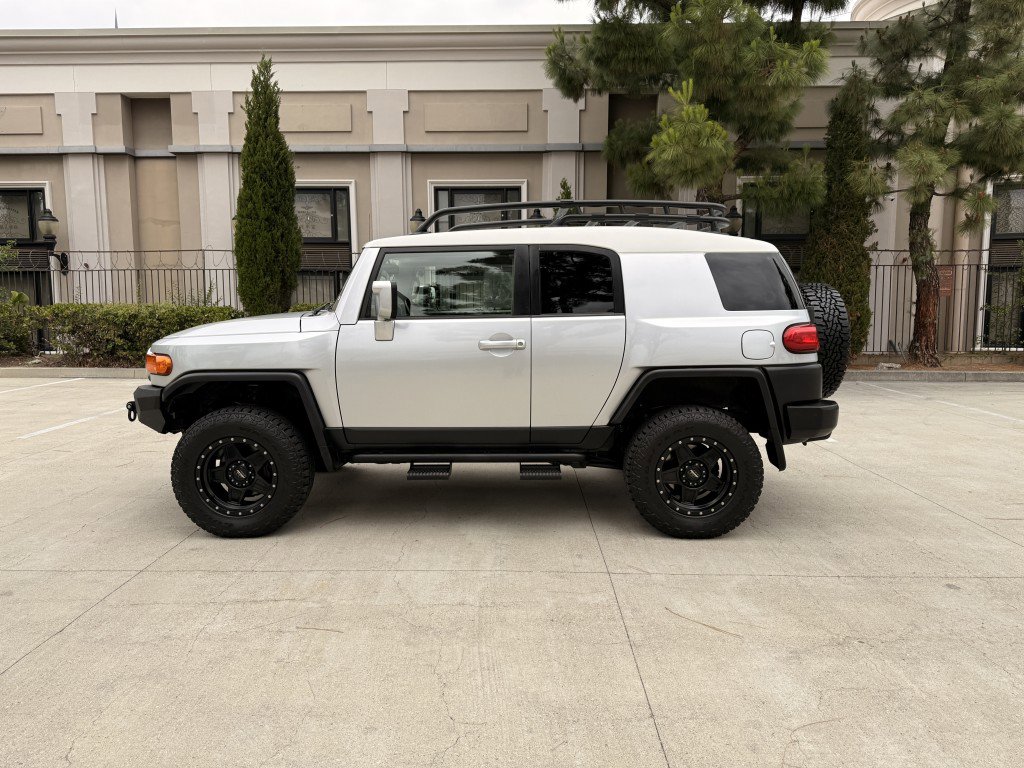 Used 2007 Toyota FJ Cruiser 4WD image 4