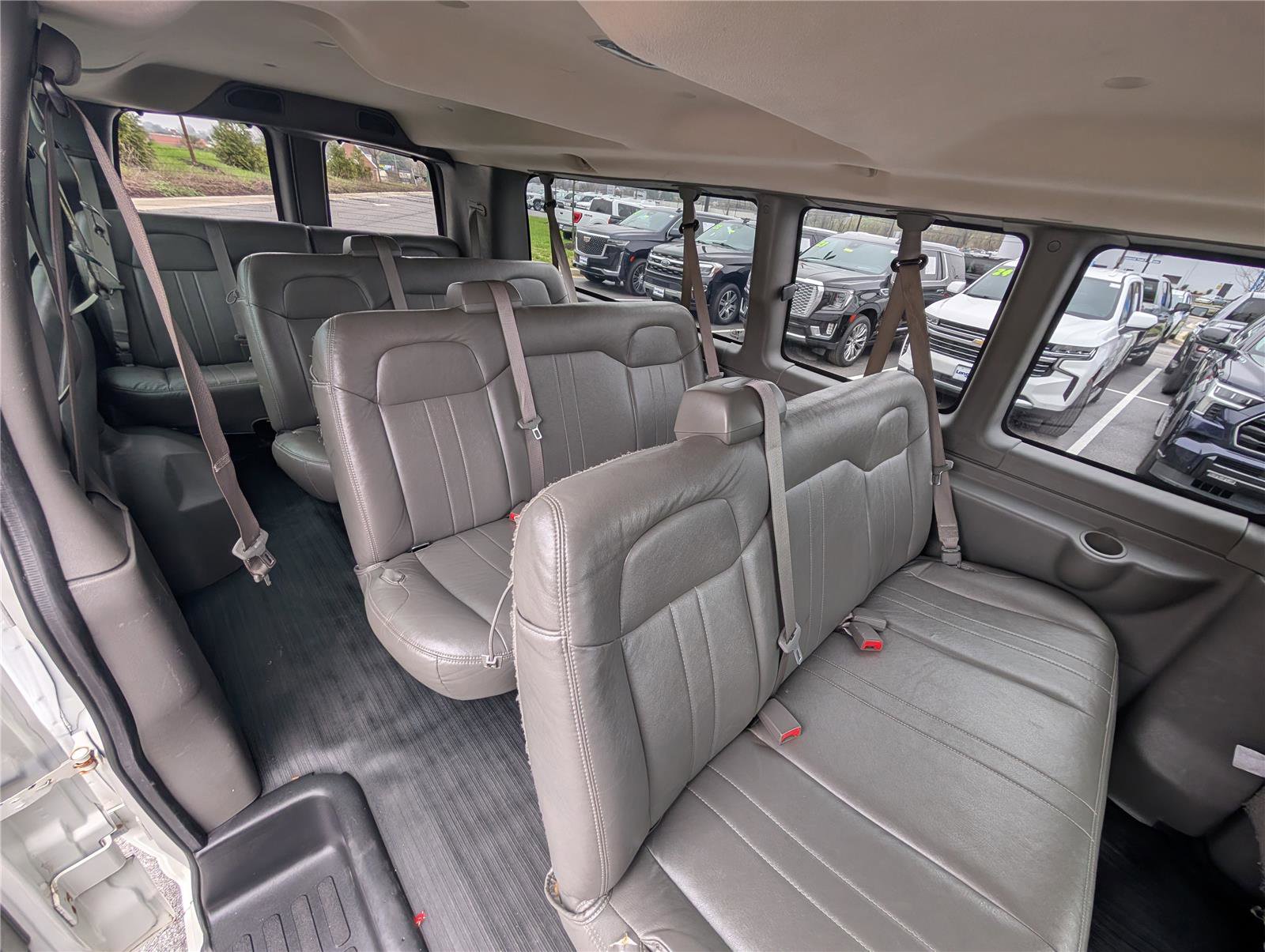 Used 2013 Chevrolet Express 3500 LS image 12